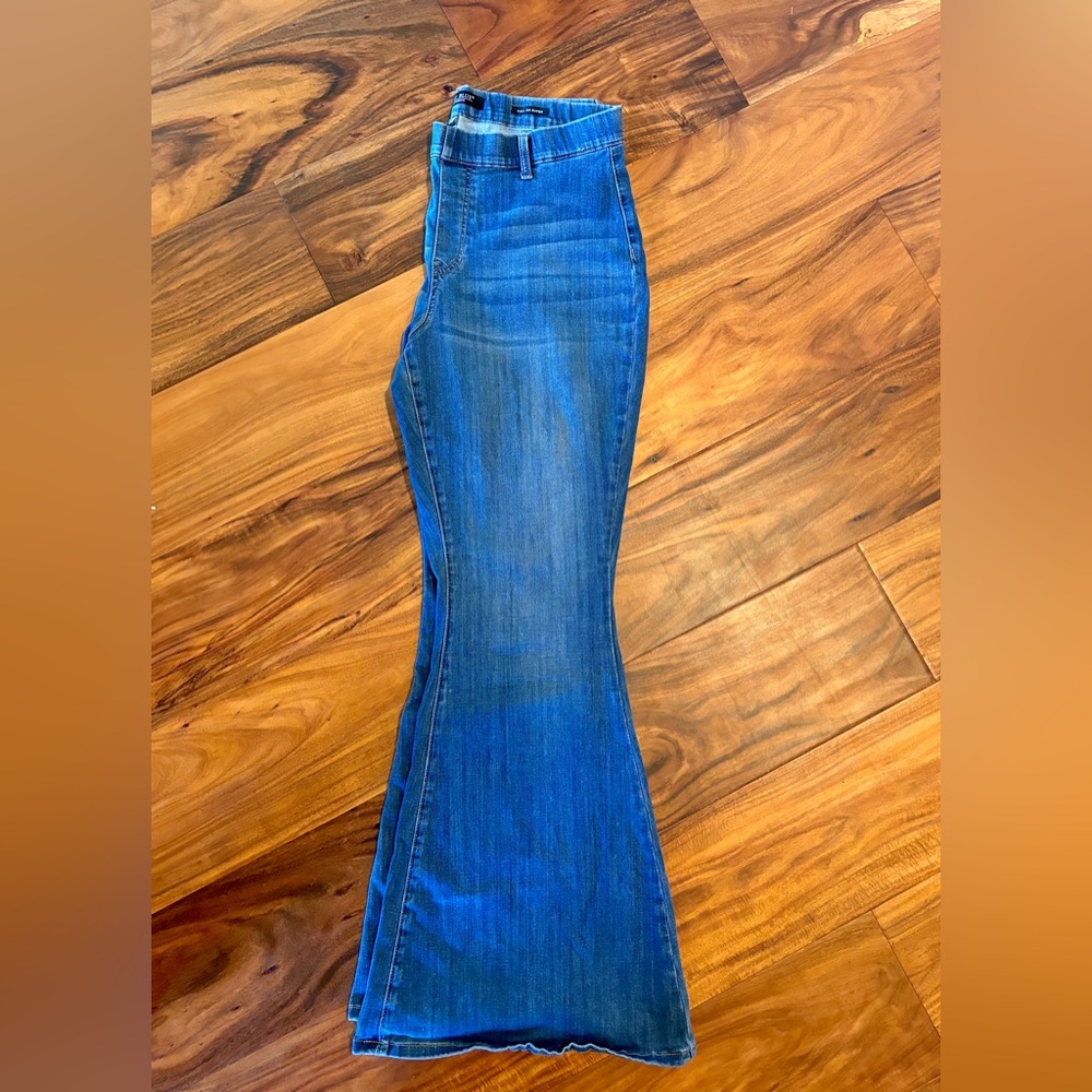 Judy Blue Pull-On Jeans